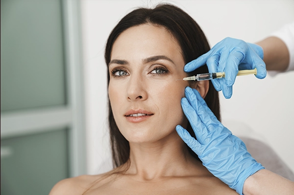 Aplicação de toxina botulínica